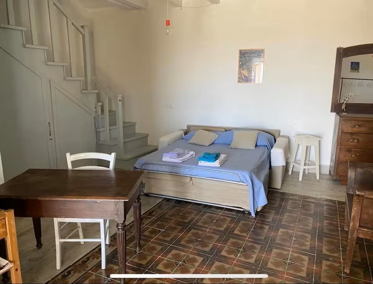 La Scalia con Cortile — Sofabed open